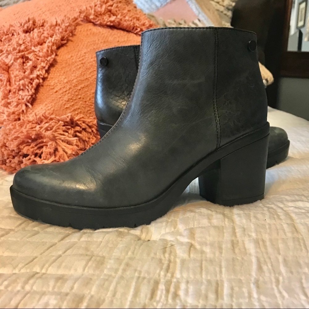 Bussola Bucharest leather ankle Bootie